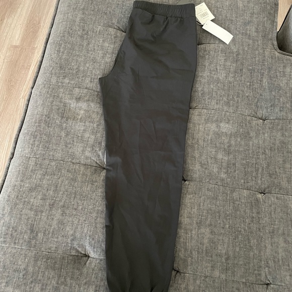 I have never worn them and they don’t fit me. - Picture 2 of 4